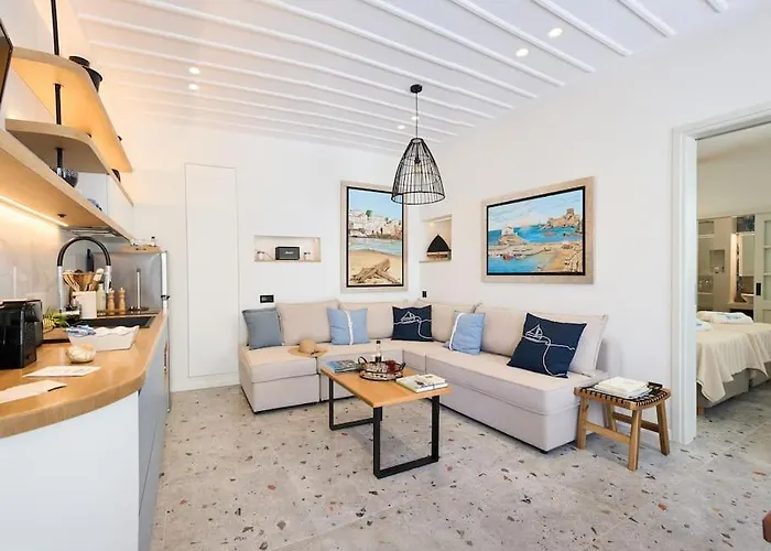 Apaggio Boutique House