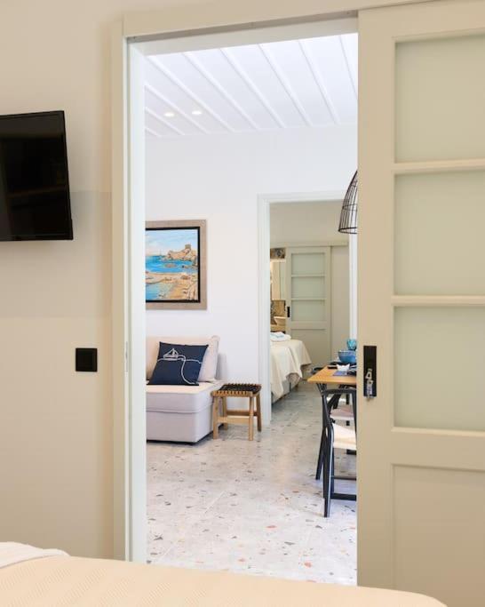 Apaggio Boutique House